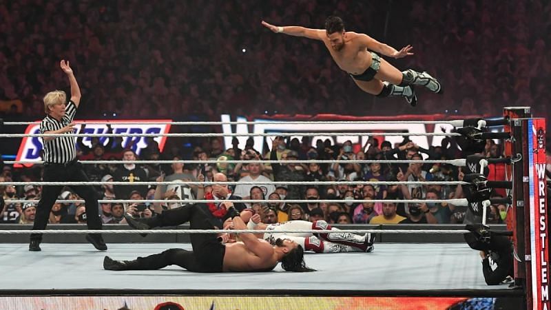 WWE changed the Roman Reigns vs. Edge main event